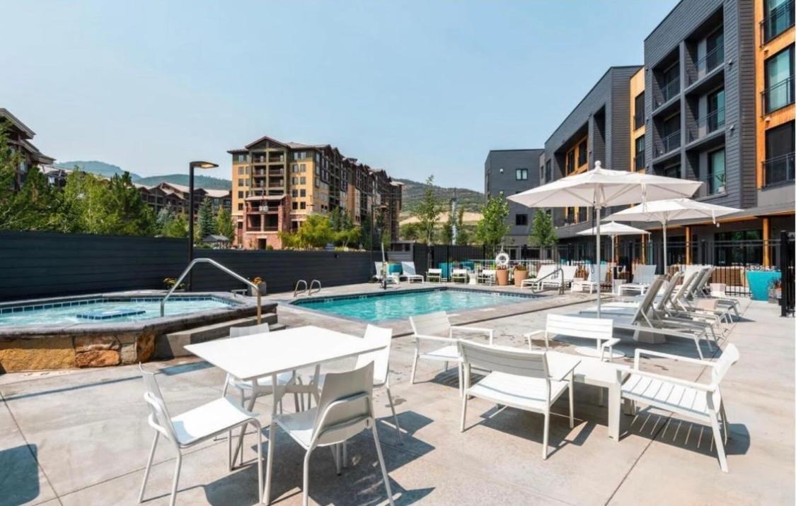 Slope Side Studio In The Heart Of Canyons Village With Heated Pool & Hot Tub! Park City Exterior foto